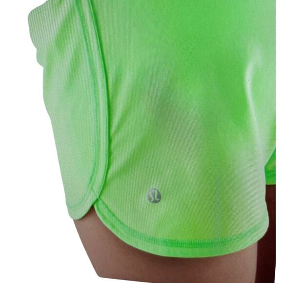 Lululemon Groovy Run Shorts Zippy Green Womens Sz 6 Zip Pocket Stretch Logo - Picture 3 of 9